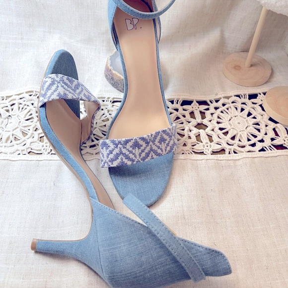 BP. Baby Blue Heels - Sz. 10 - Picture 2 of 3